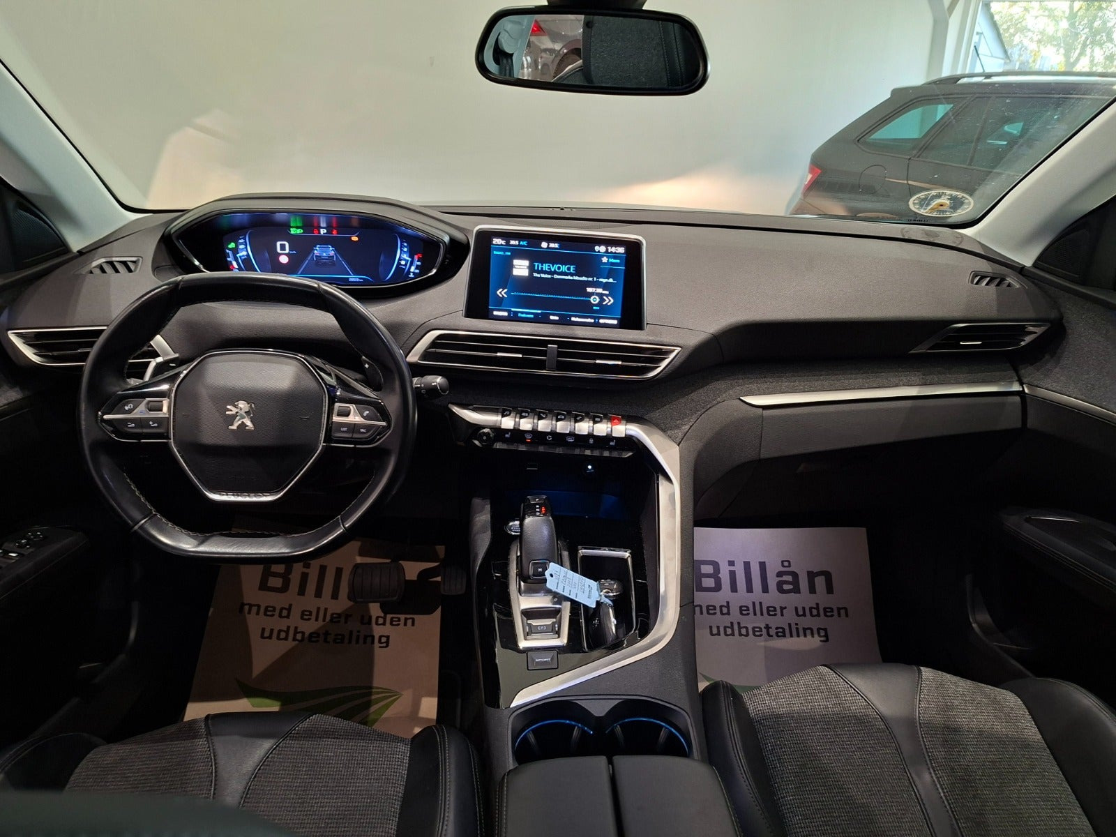 Sort Peugeot 3008 fra 2019