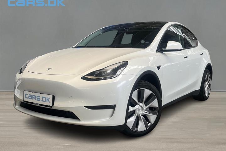 Hvid Tesla Model Y fra 2022