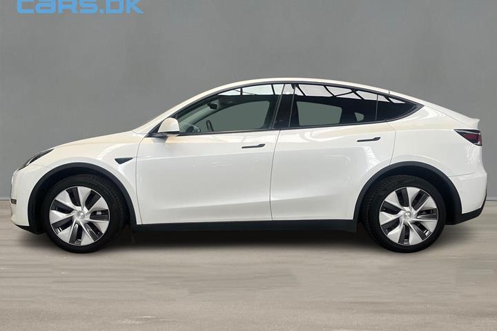 Hvid Tesla Model Y fra 2022