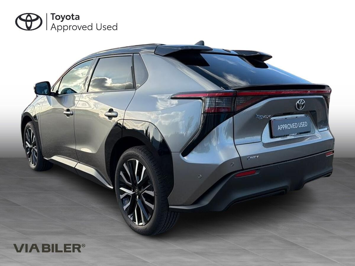 undefined Toyota BZ4X fra 2026
