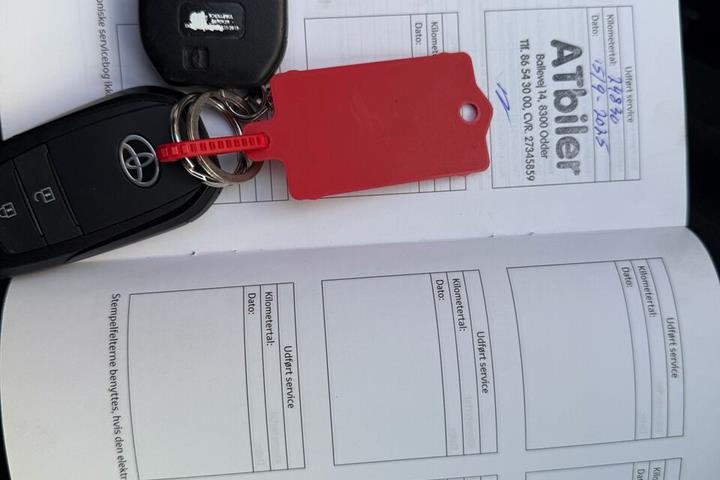 Blå Toyota Aygo X fra 2022