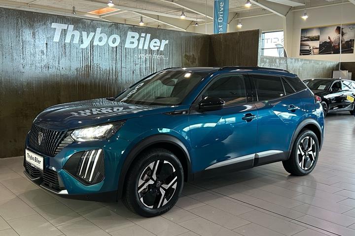 Blå Peugeot e-2008 fra 2025