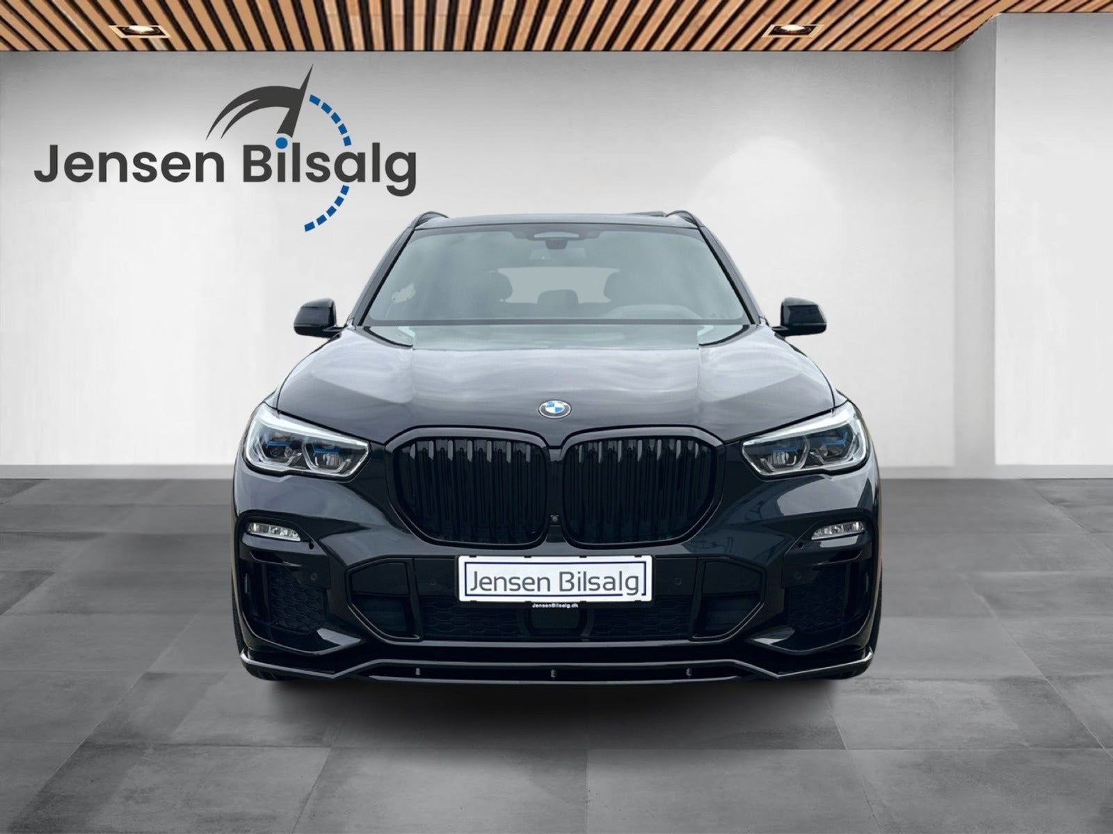 Gul BMW X5 fra 2020