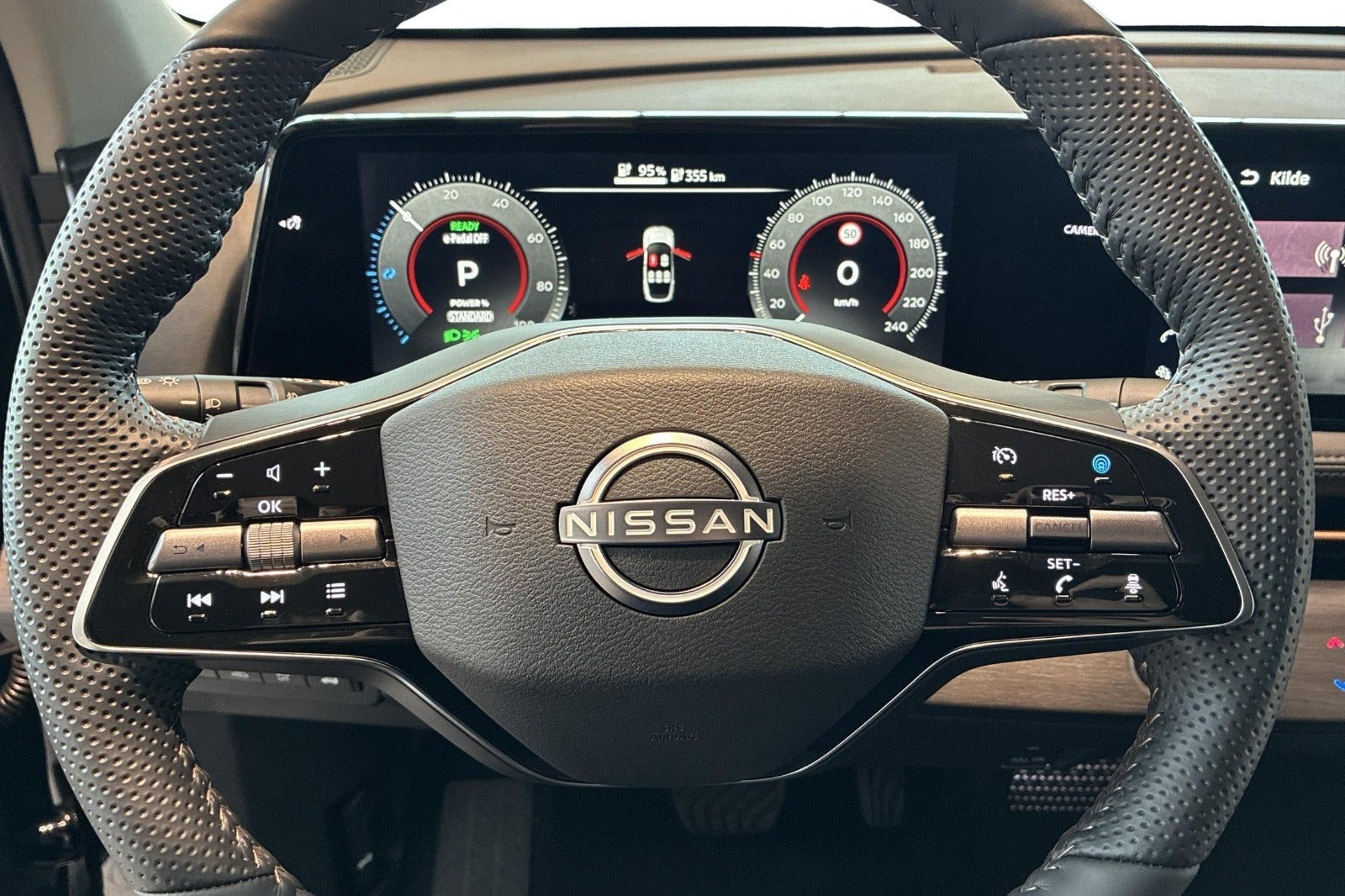 Sort Nissan Ariya fra 2026