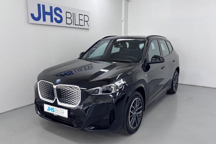 Sort BMW iX1 fra 2025