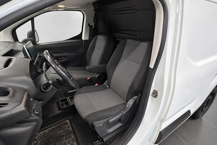 Hvid Opel Combo fra 2019