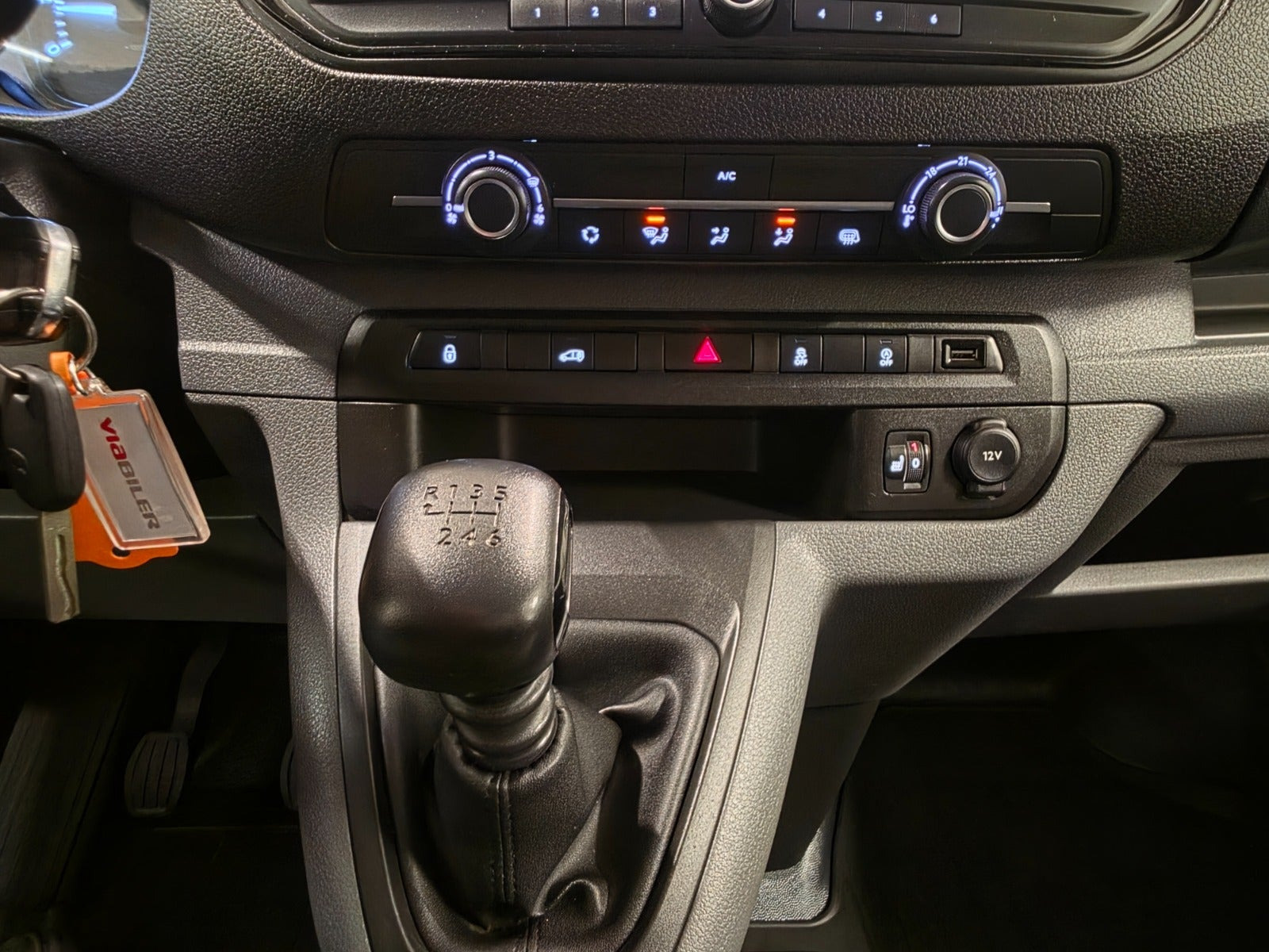 Hvid Toyota ProAce fra 2021