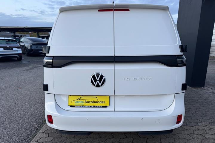 Hvid VW ID.Buzz fra 2024