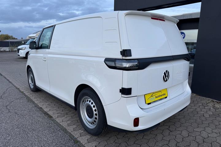 Hvid VW ID.Buzz fra 2024
