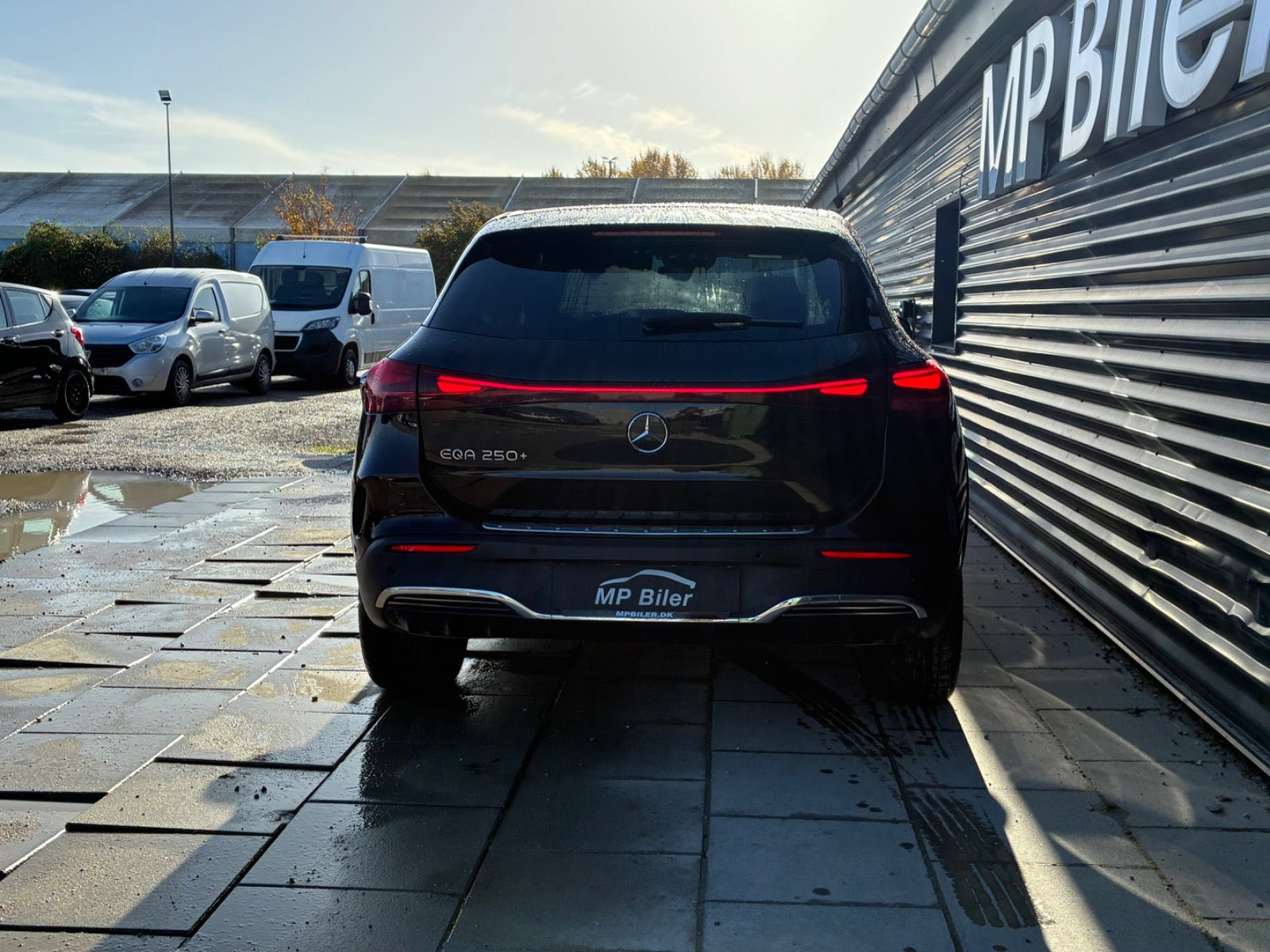 Sort Mercedes EQA250+ fra 2024