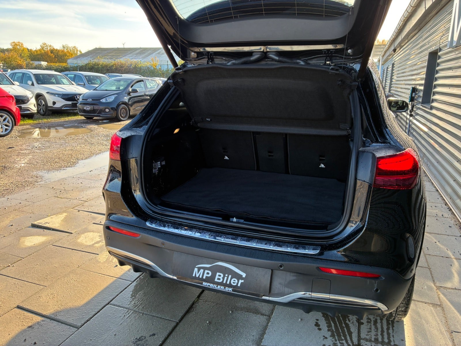 Sort Mercedes EQA250+ fra 2024