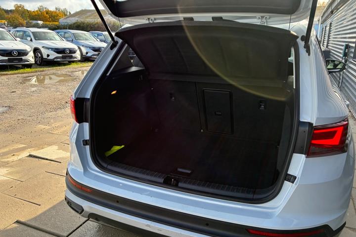 Hvid Seat Ateca fra 2023