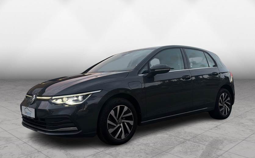 VW Golf VIII 1,4 eHybrid DSG