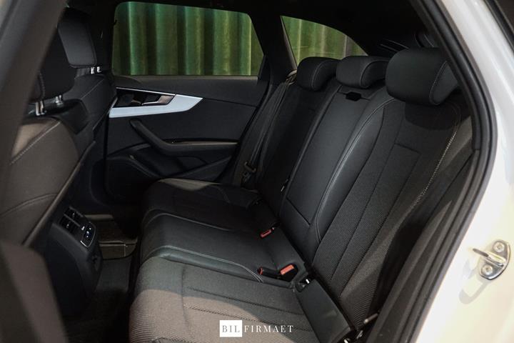 Hvid Audi A4 fra 2023