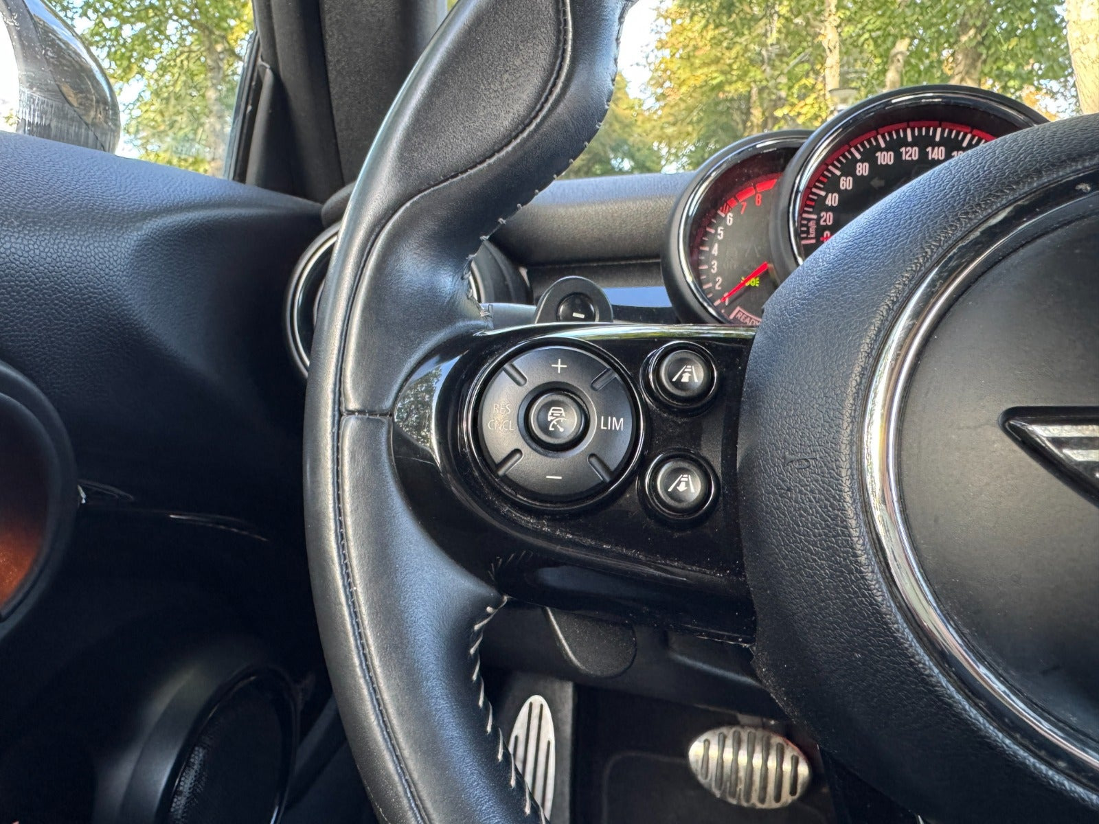 Hvid Mini Cooper S fra 2018