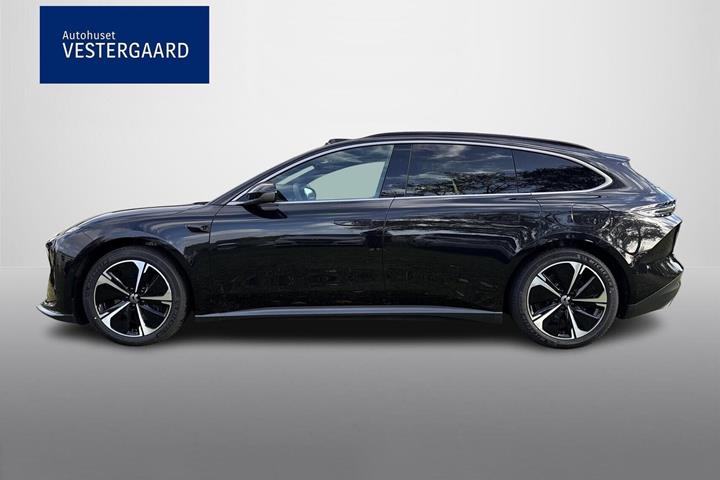 Sort Nio ET5 fra 2025