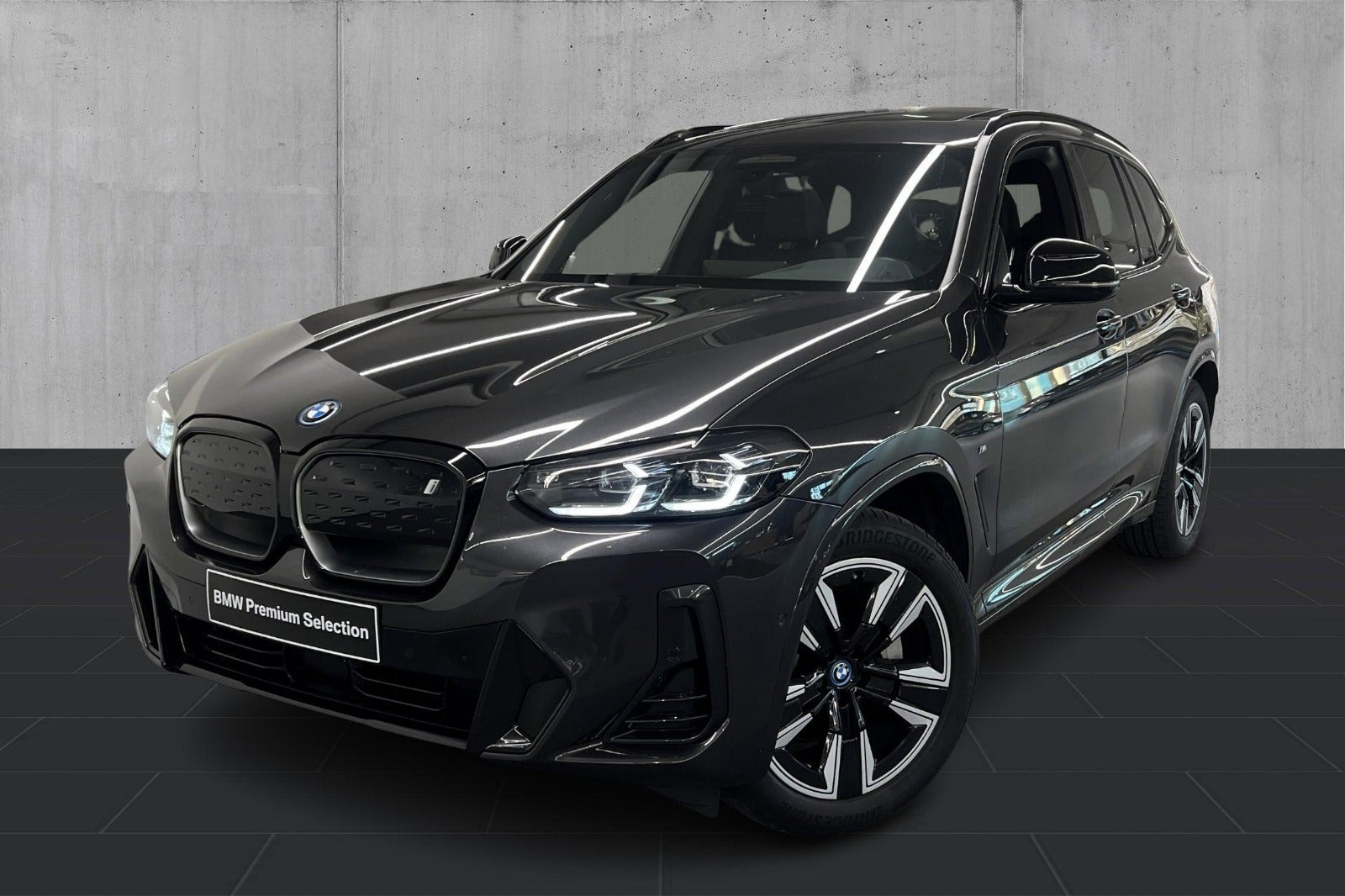 BMW iX3 Charged M-Sport