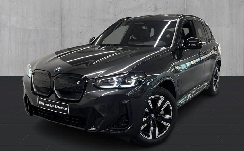 BMW iX3 Charged M-Sport
