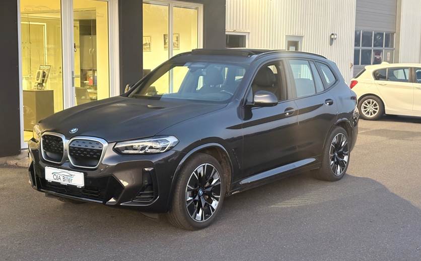 BMW iX3 Charged Plus M-Sport