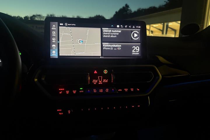 Grå BMW iX3 fra 2022