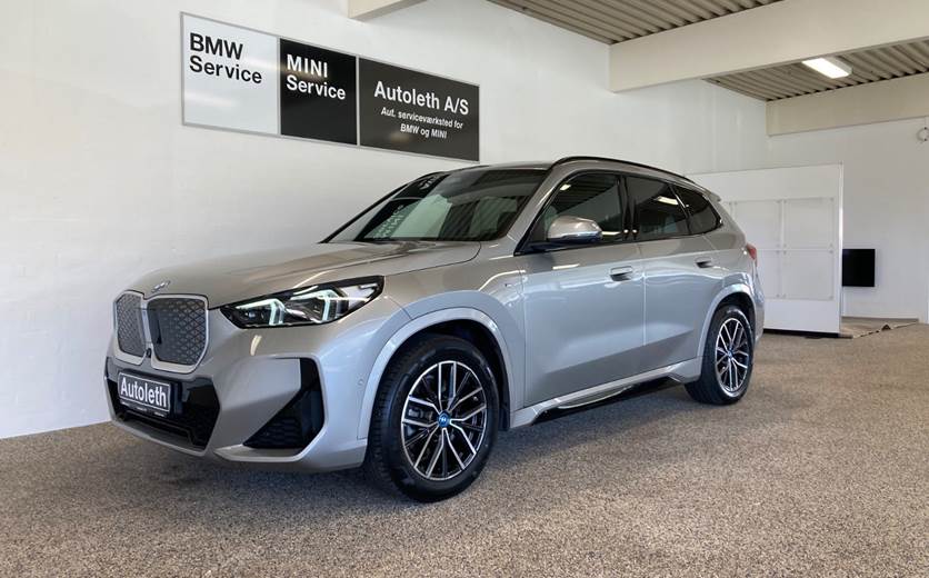 BMW iX1 xDrive30 M-Sport