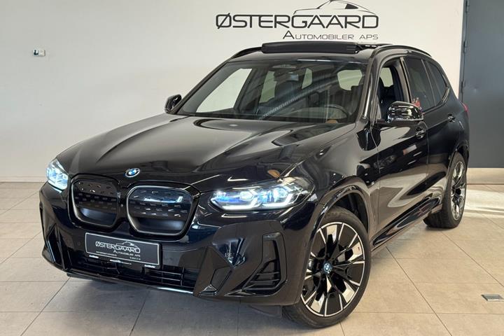 Sort BMW iX3 fra 2023