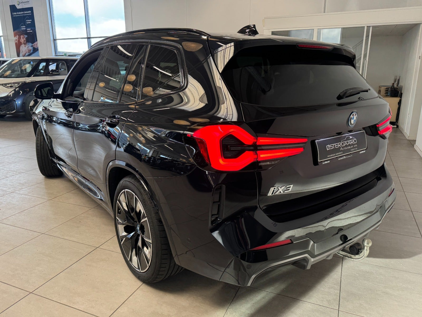 Sort BMW iX3 fra 2023