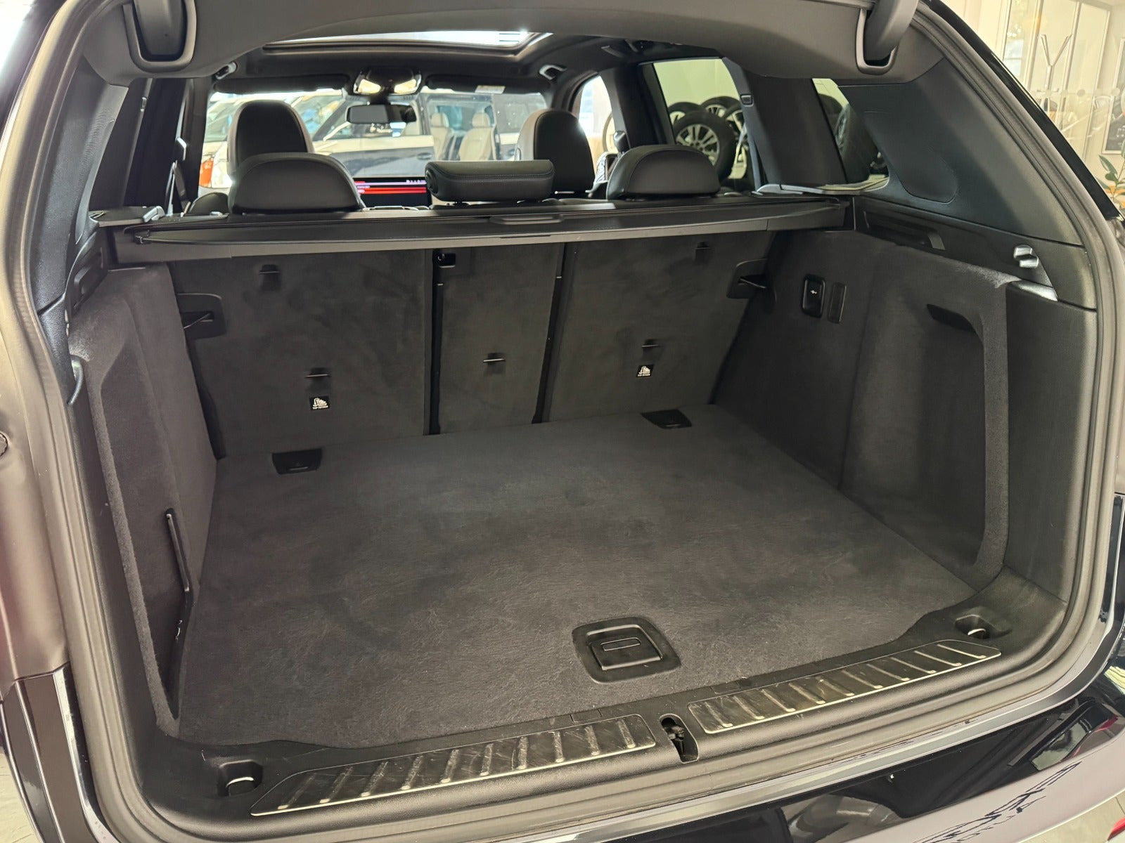 Sort BMW iX3 fra 2023