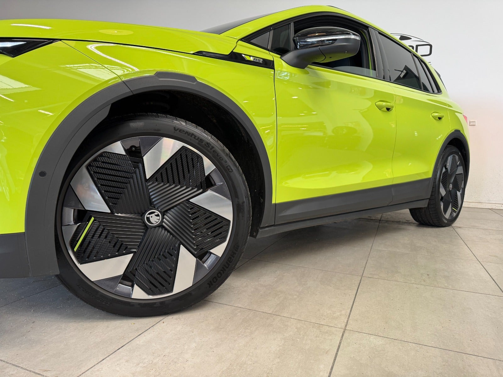 Grøn Skoda Elroq fra 2026