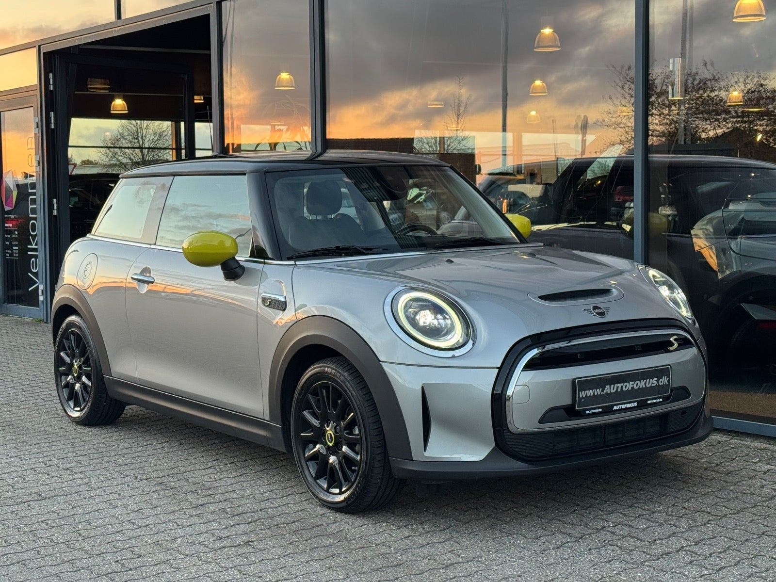 Mini Cooper SE Essential