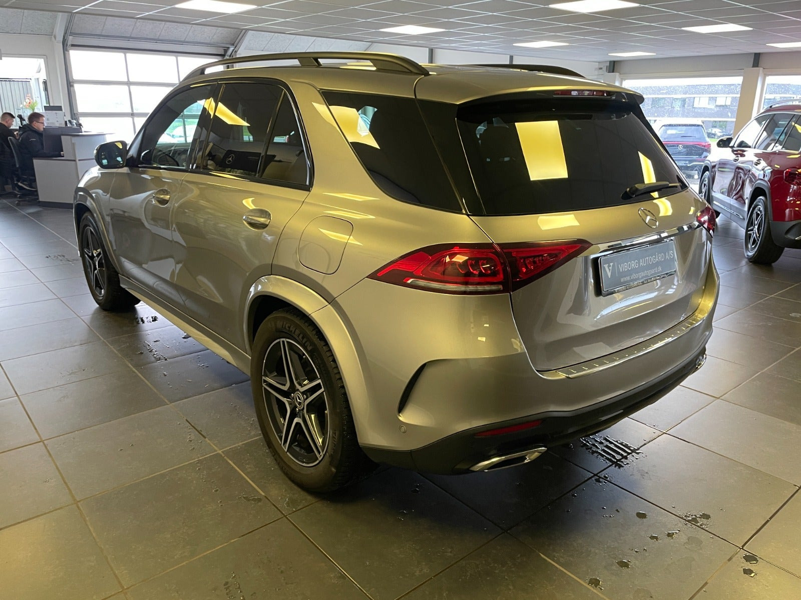 Beige Mercedes GLE350 de fra 2021