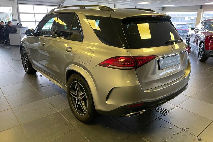 Beige Mercedes GLE350 de fra 2021