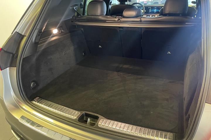 Beige Mercedes GLE350 de fra 2021