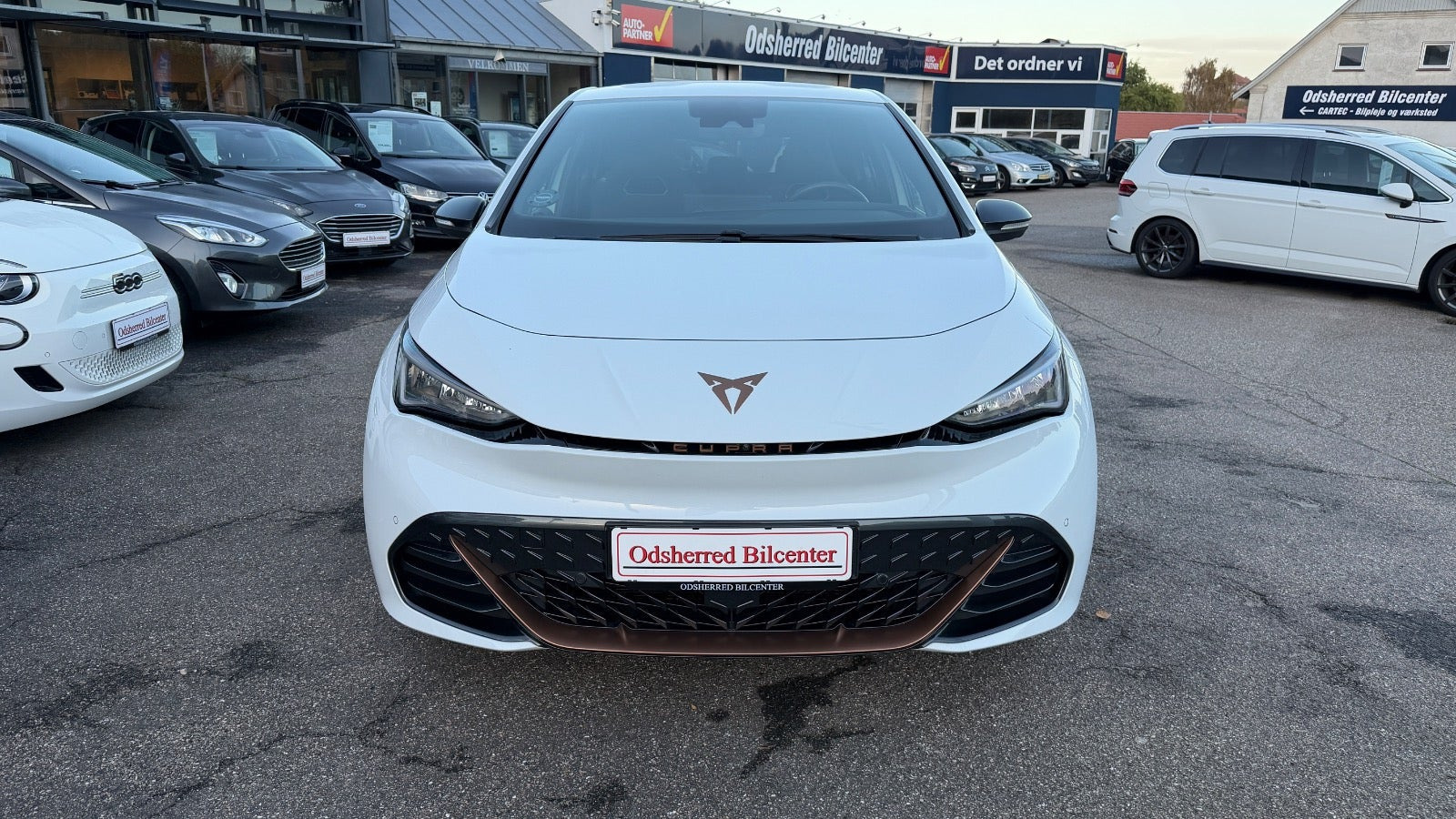 Hvid Cupra Born fra 2023