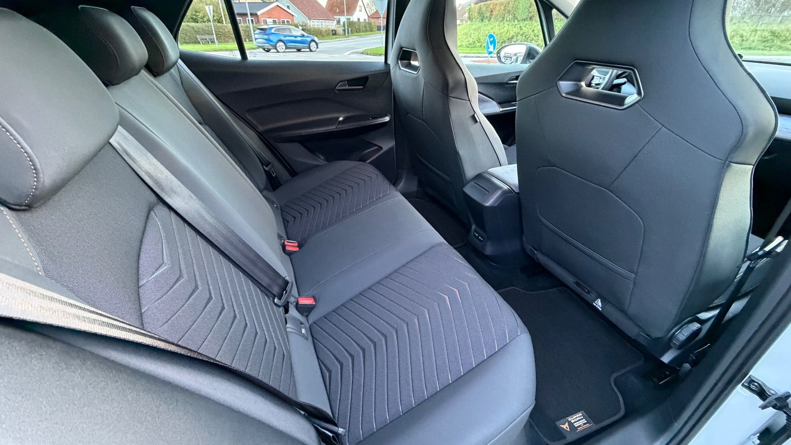 Hvid Cupra Born fra 2023