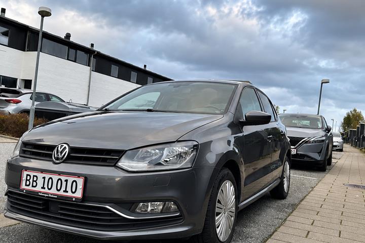 Grå VW Polo fra 2015