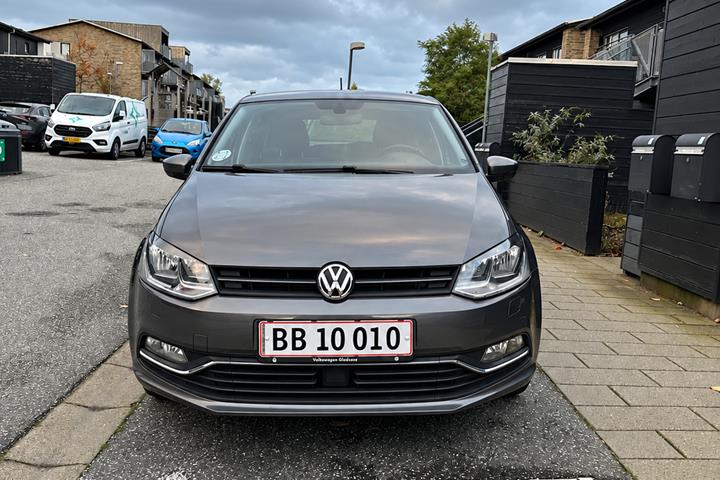 Grå VW Polo fra 2015