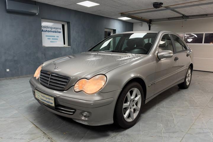 undefined Mercedes C220 fra 2005