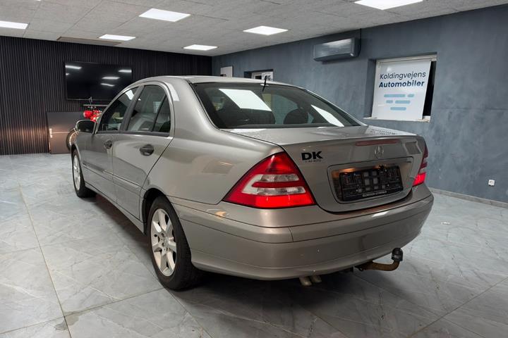 undefined Mercedes C220 fra 2005
