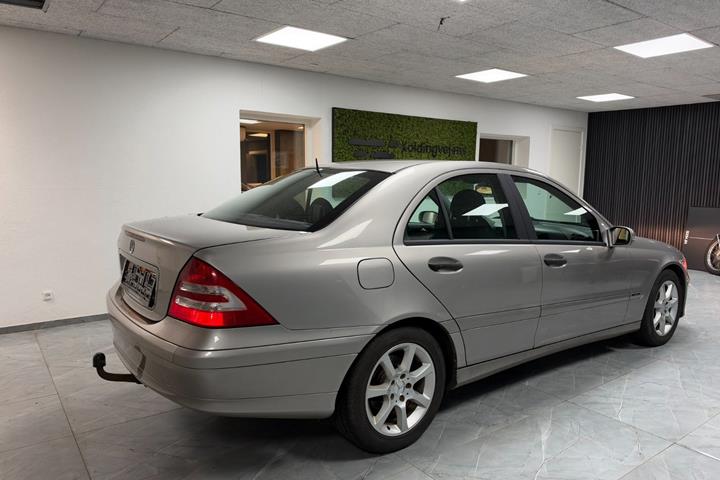 undefined Mercedes C220 fra 2005