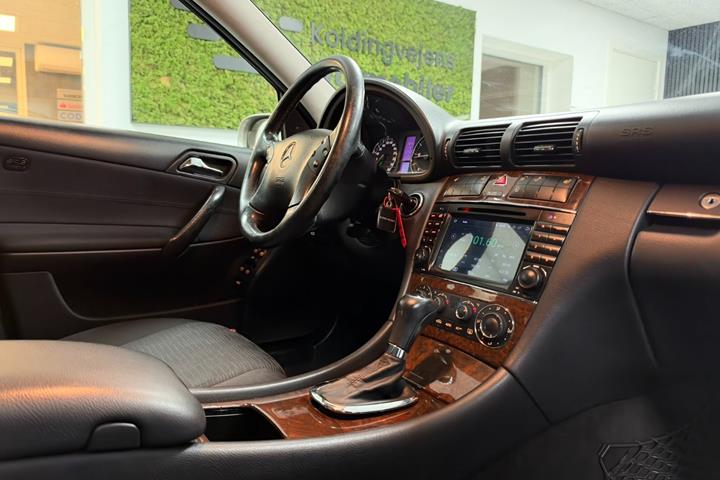 undefined Mercedes C220 fra 2005