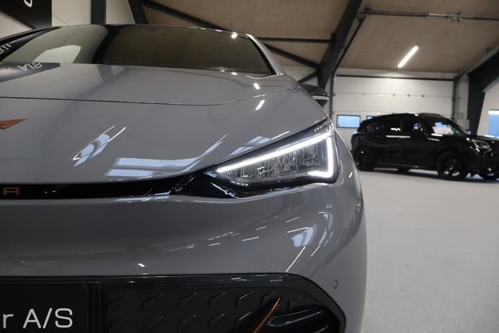 Grå Cupra Born fra 2024