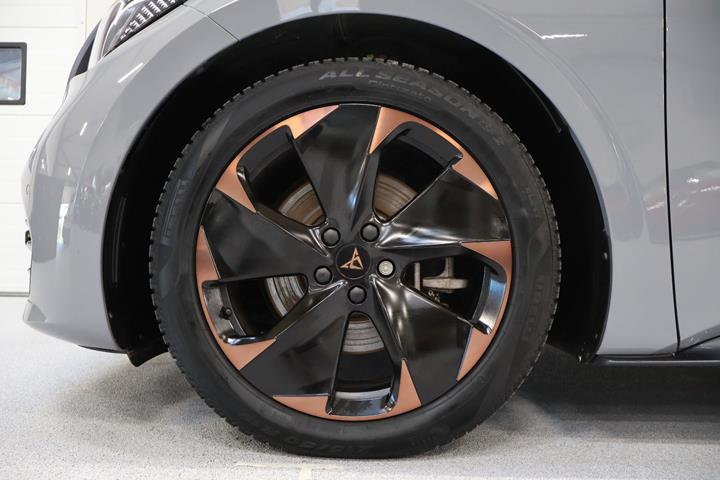 Grå Cupra Born fra 2024
