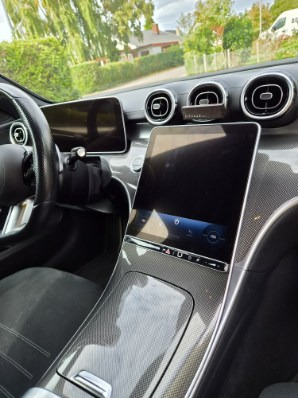 Grå Mercedes C-Klasse fra 2022