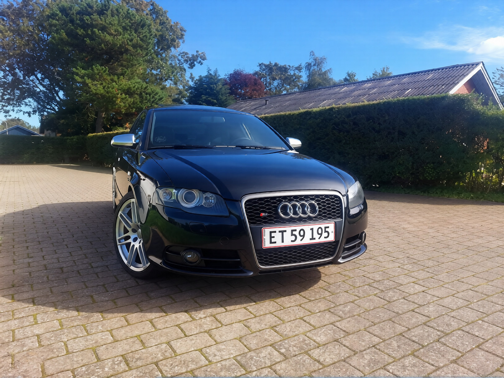 Sort Audi S4 fra 2005