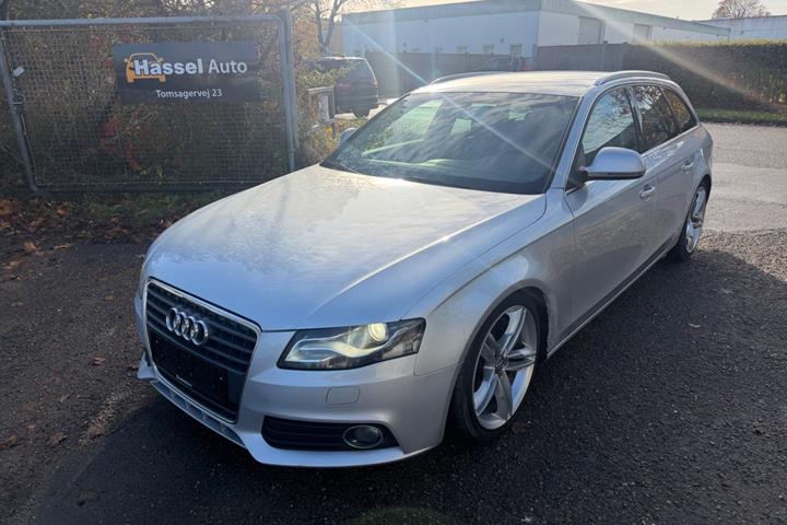 Grøn Audi A4 fra 2008