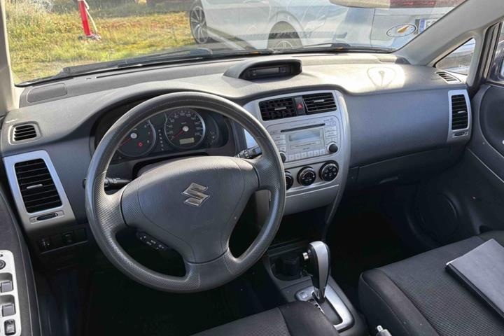 undefined Suzuki Liana fra 2004