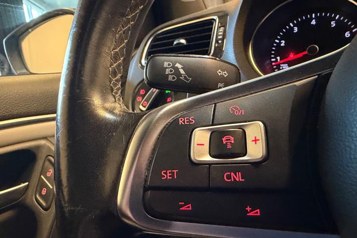 Blå VW Polo fra 2017