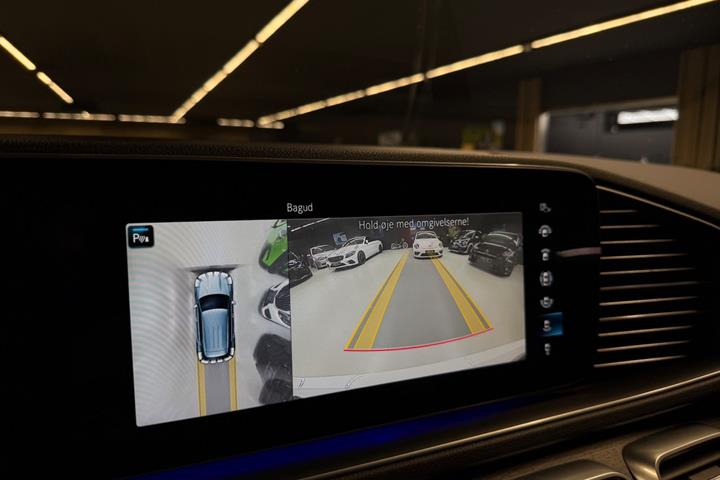 Grå Mercedes GLE350 de fra 2022