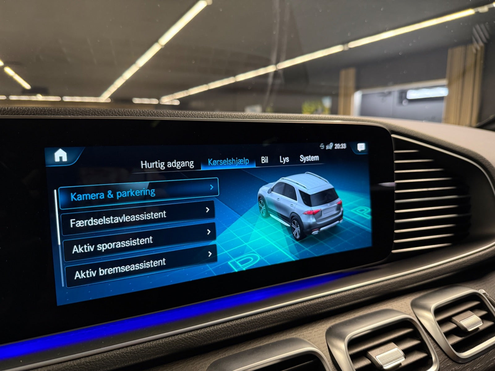 Grå Mercedes GLE350 de fra 2022